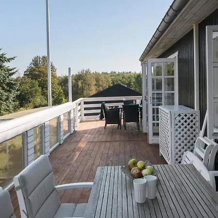 4 Bedroom Amazing In 펜션 보르딩보르그