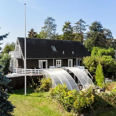 Holiday home 4 Bedroom Amazing In *