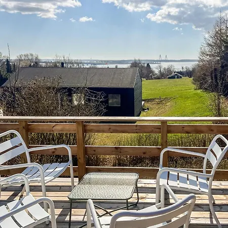 4 Bedroom Amazing In *