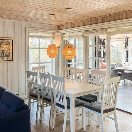 4 Bedroom Amazing In Tatil Evi Vordingborg